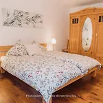 Casa de Férias Idyllisches Mit Teich