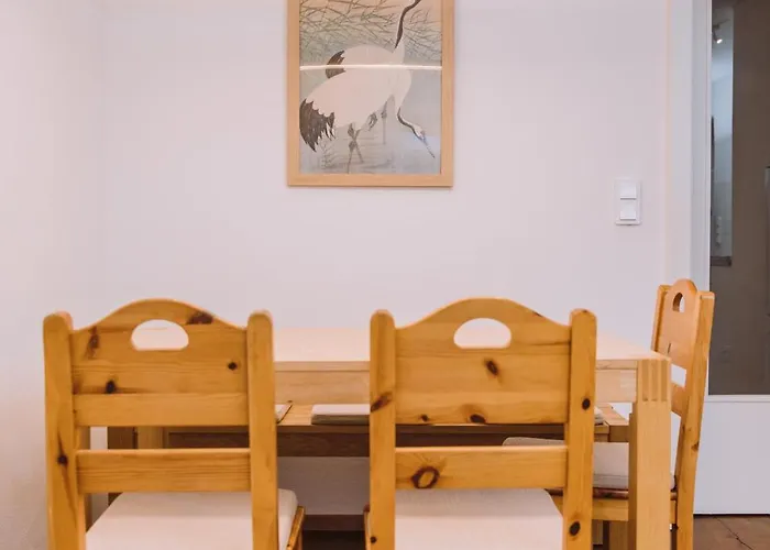 Idyllisches Mit Teich