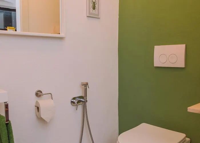 Idyllisches Mit Teich Wielings